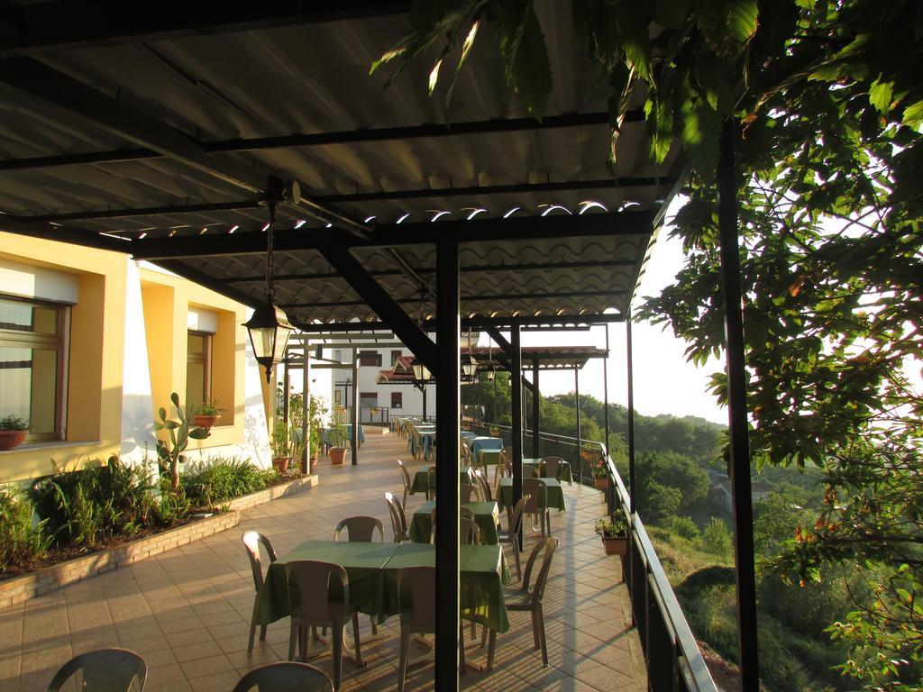 Hotel Bellavista Maiera Bagian luar foto