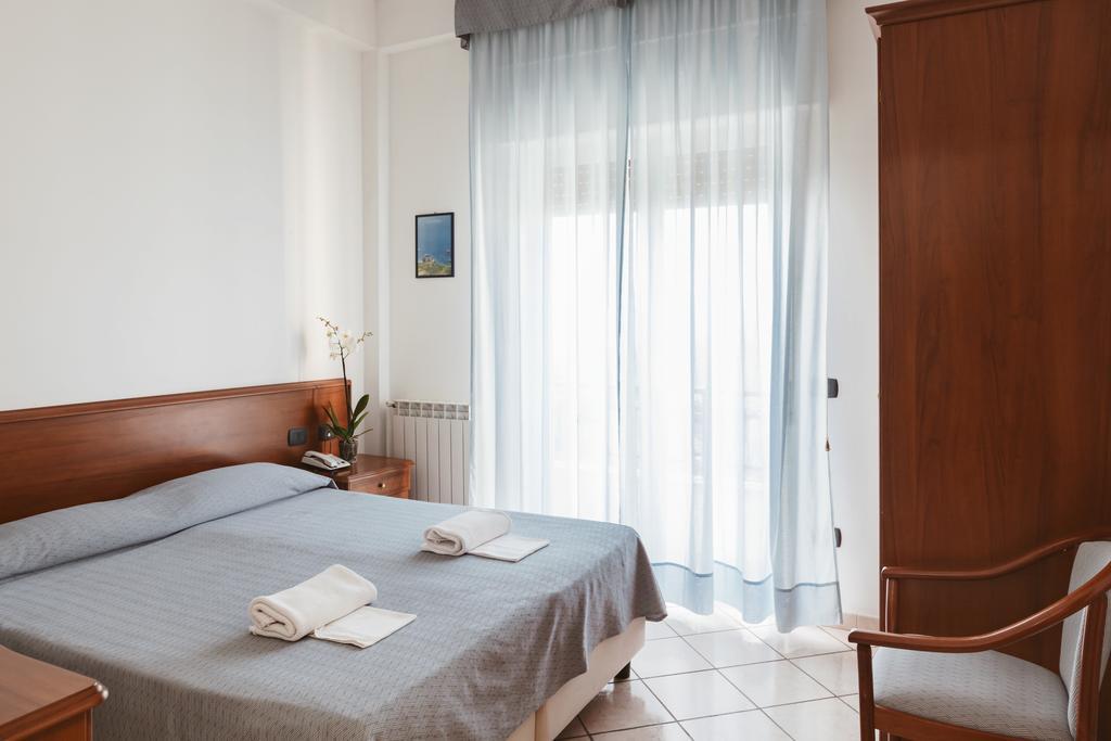 Hotel Bellavista Maiera Bagian luar foto